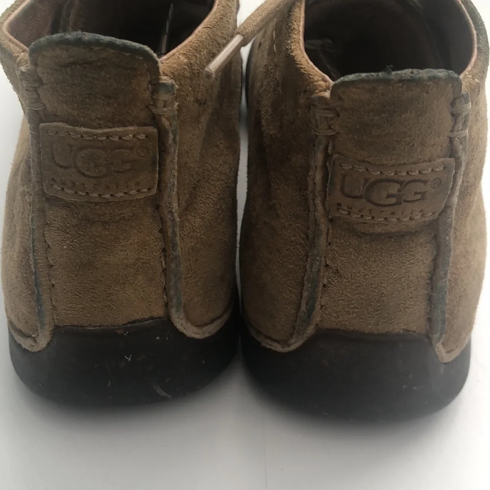 Ugg Australia ankle boots leather upper and rubber soles in khaki camel color